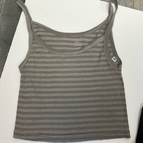 β¨4π $20 β¨ Bundle of 3 crop tops stretch top set black grey small medium - Picture 3 of 14